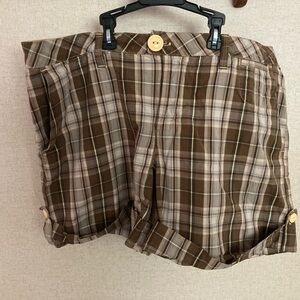 Levi's Brown Plaid Women's Bermudas short size 12